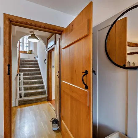 3 Bed In Cartmel 95100 Cark