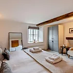 بيت للعطل 3 Bed In Grange-over-sands Oc-95100 *